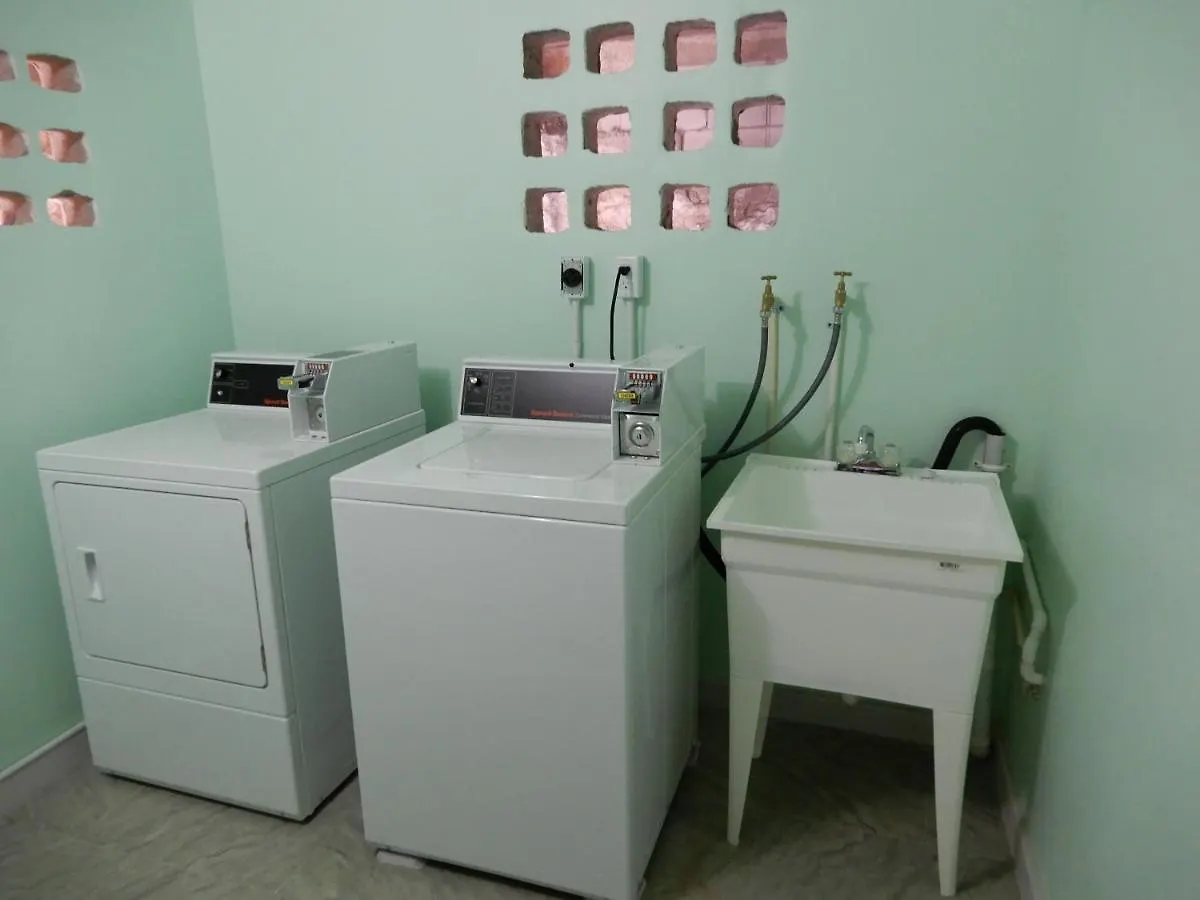 Oistins Bayview Apartments 크리스트 처치 바베이도스